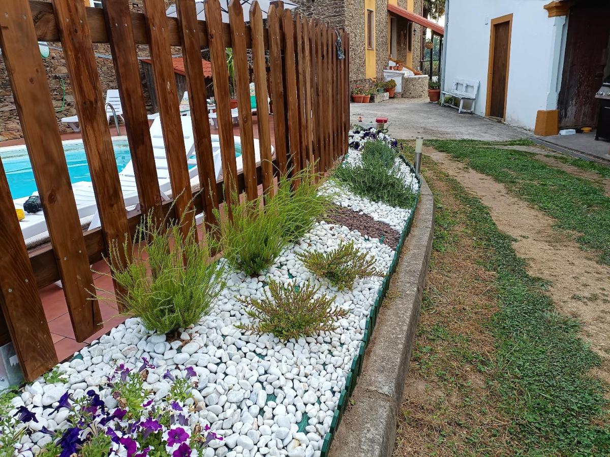 Spacious villa with pool in Empalme de Vilar 300 m² 8 guests - Housity