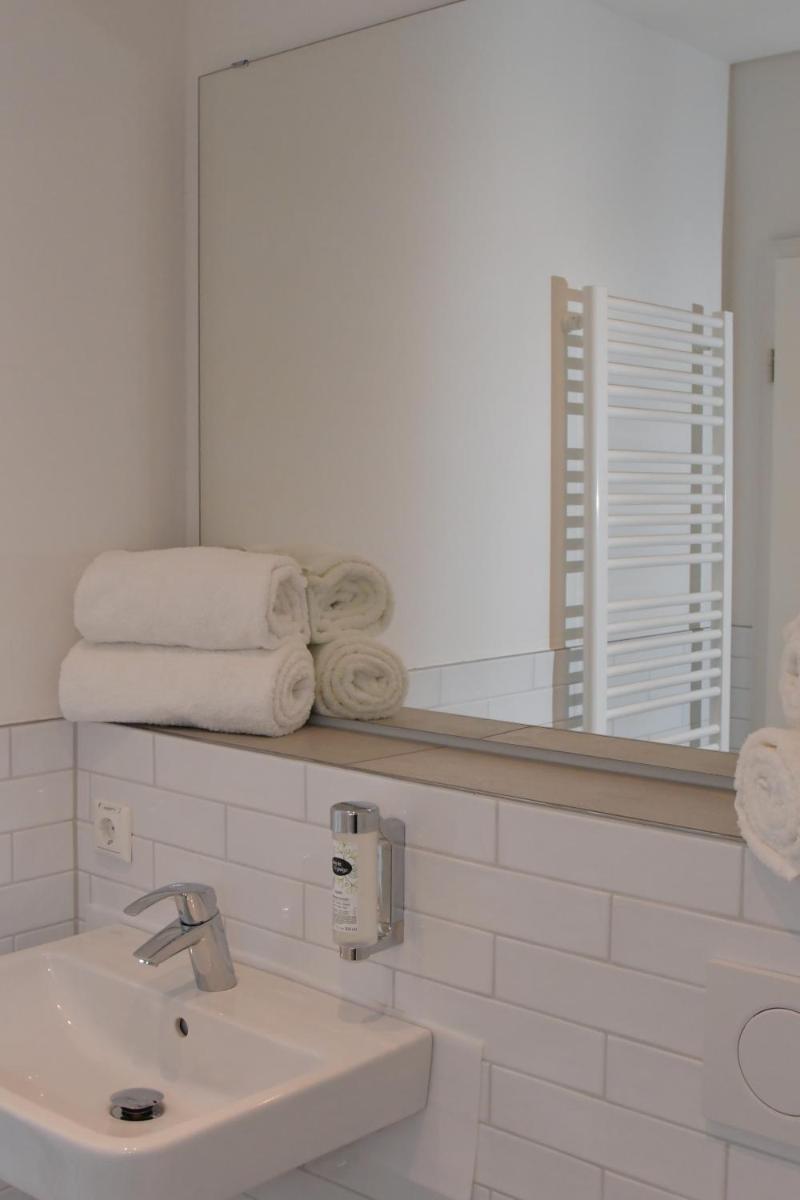 Landhaus Hamester - Hotel & Restaurant - Housity