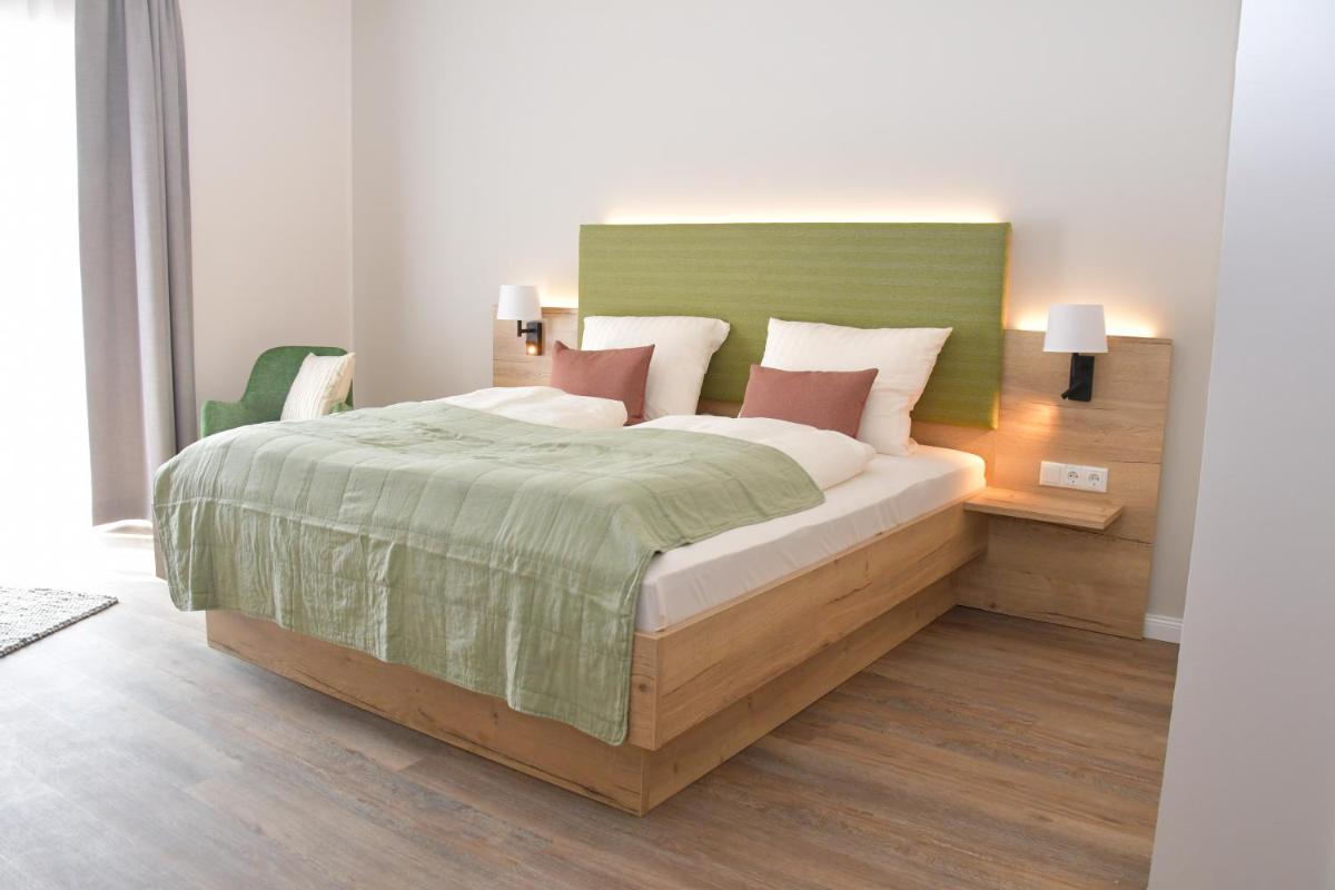 Landhaus Hamester - Hotel & Restaurant - Housity
