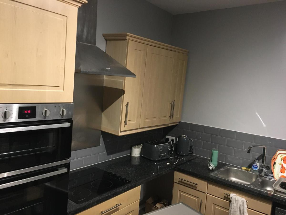 2 room Flat central Swansea - Housity