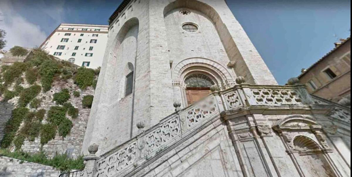 Perugia Historic Center Apartment - Housity
