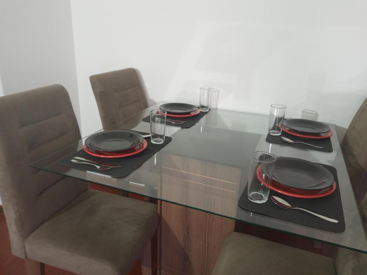 Apartamento funcional e confortável em Curitiba - Housity