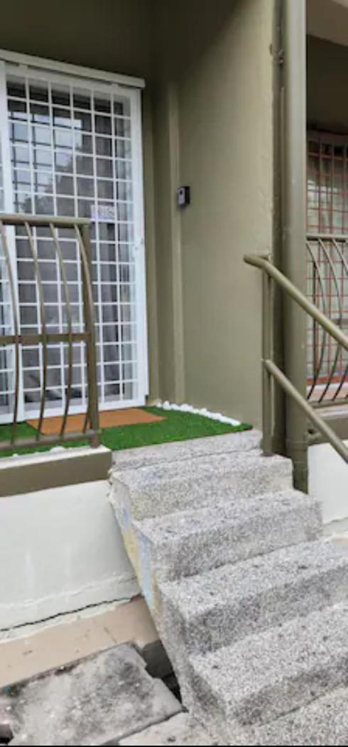 The Homestay 105 - nearby sky mirror jetty - Netflix & xbox - Housity