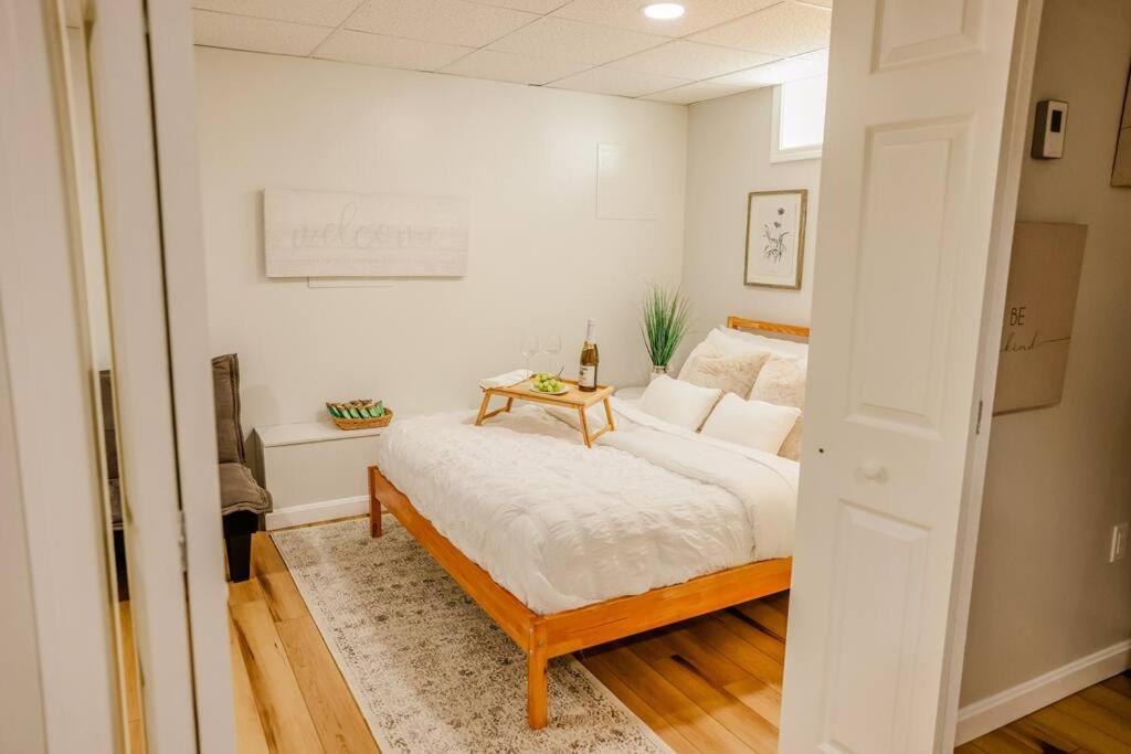 Lovely/Modern/Cozy rental - Perfect for Longer Stays, for you and your family - Housity