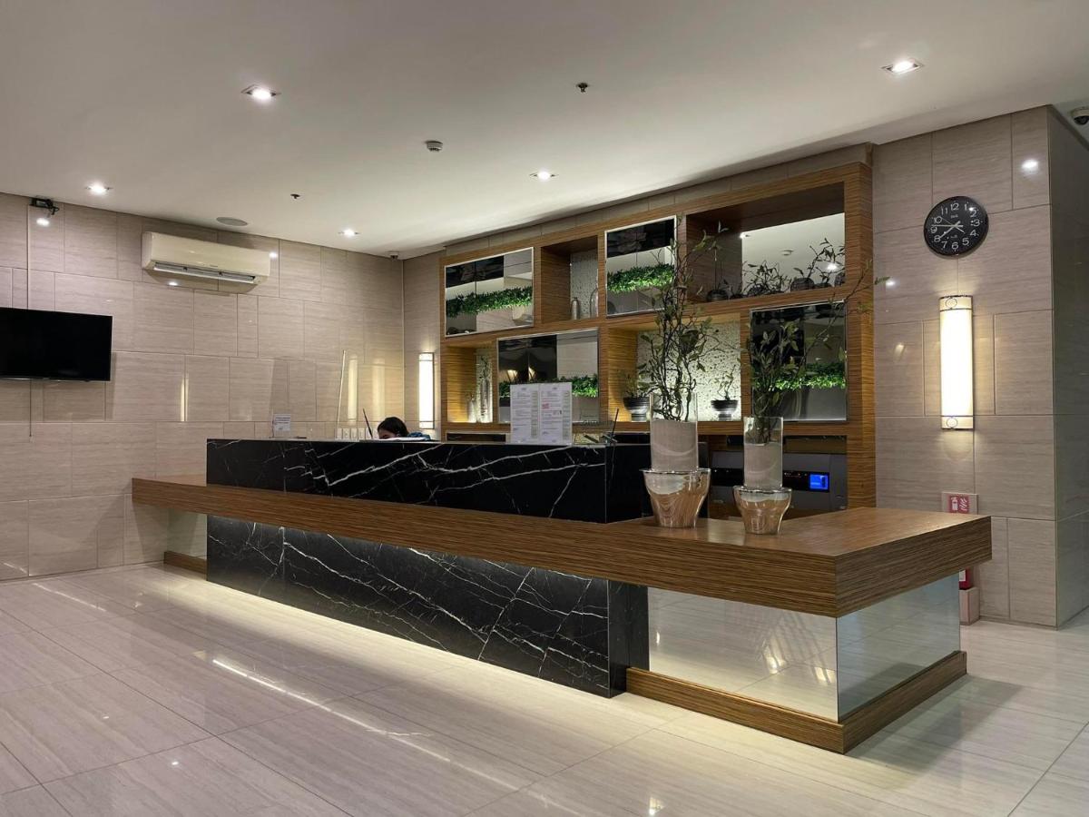 Modern Executive Studio Hotel with kitchen - Housity