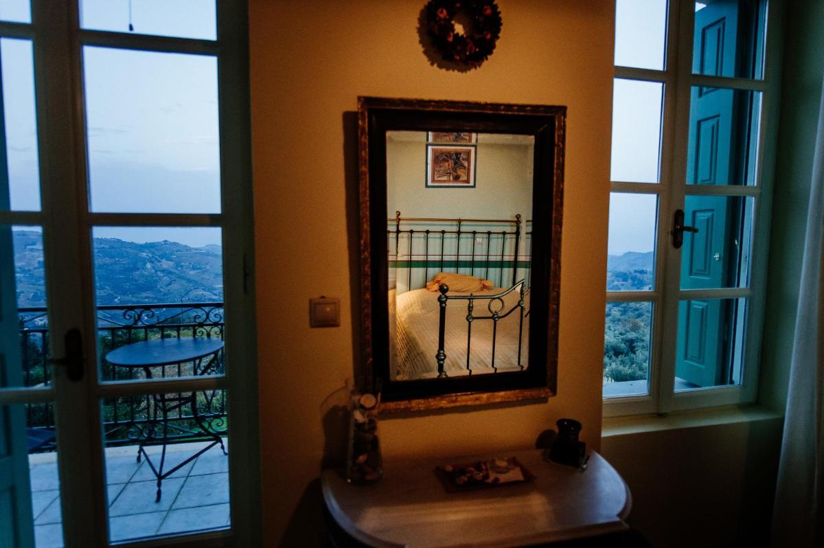 Gerofotis Traditional Guesthouse est 1892 - Close to Aigio, Akoli, Selianitika - Housity