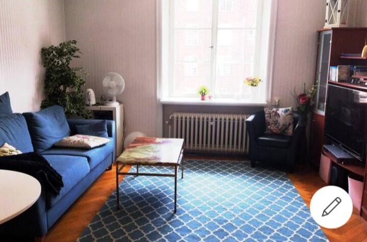 Quiet Central Room - Housity