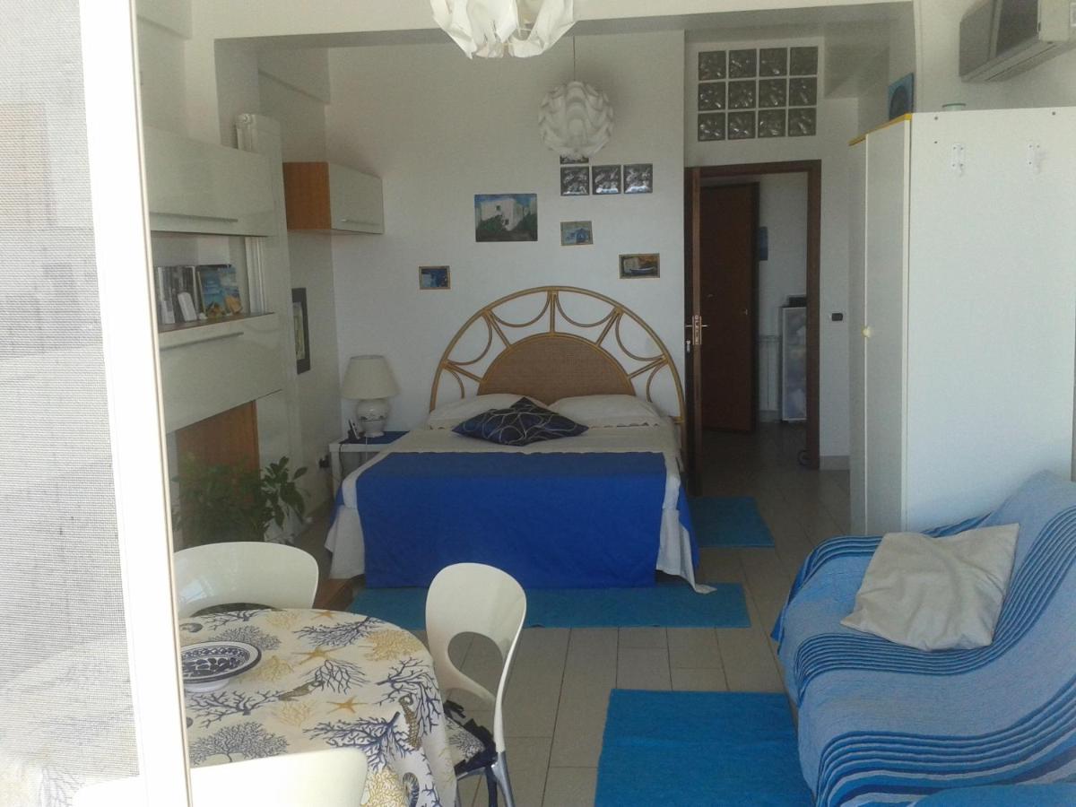 Limoni Sul Mare - Housity