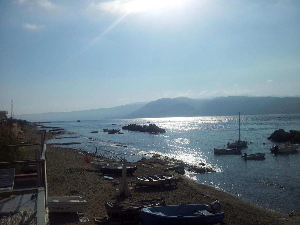 Limoni Sul Mare - Housity