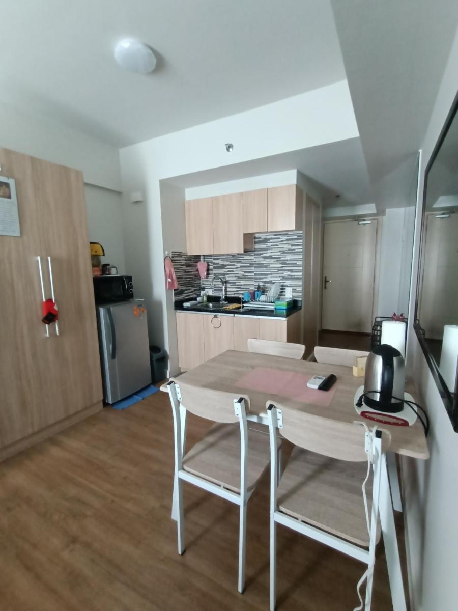 Cozy Room in the Cebu Business District across Ayala Center Cebu - Housity
