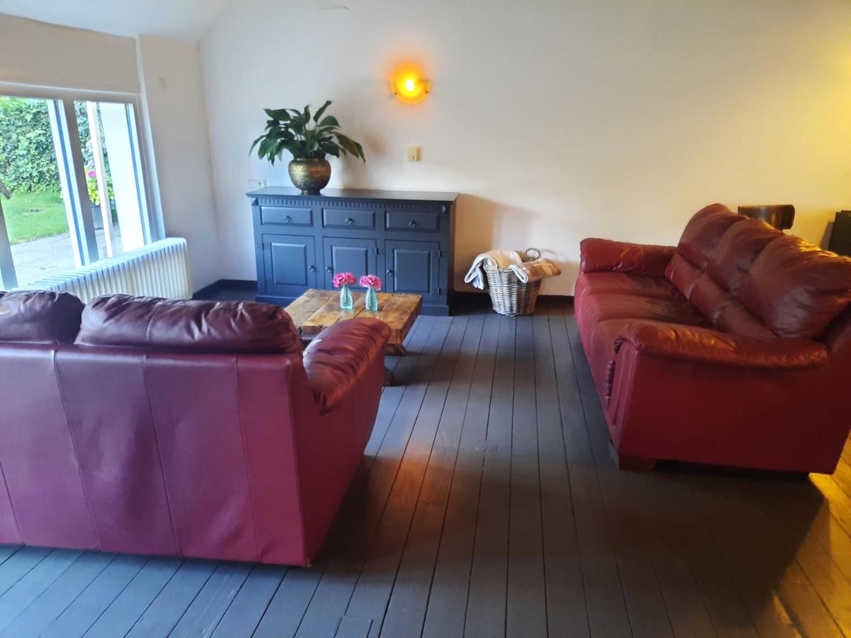 B & B Ayo - Housity