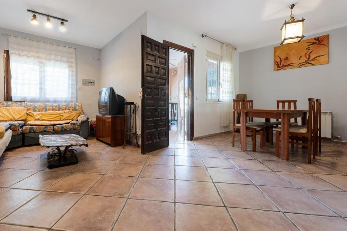 Global Ardiaca - 500 m to the beach - Housity