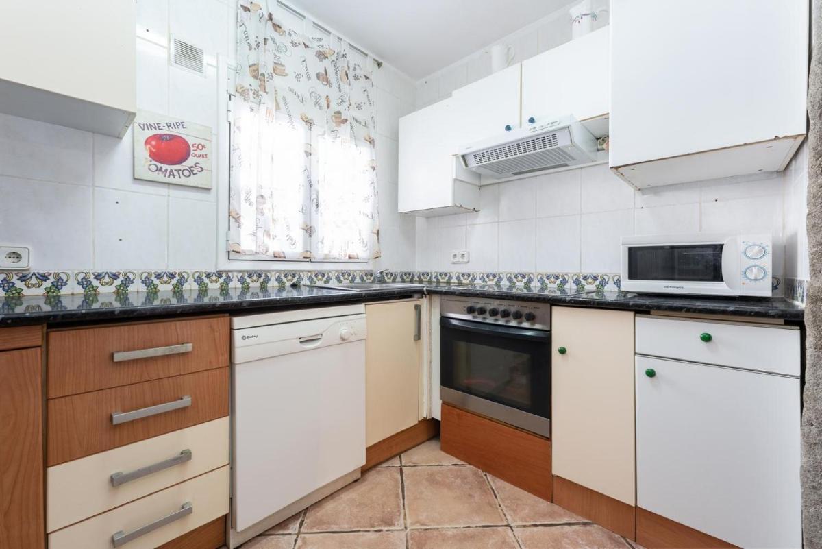 Global Ardiaca - 500 m to the beach - Housity