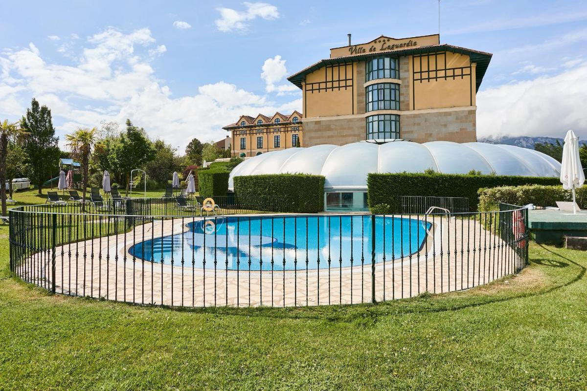 Piscina en o cerca de Hotel Silken Villa de Laguardia