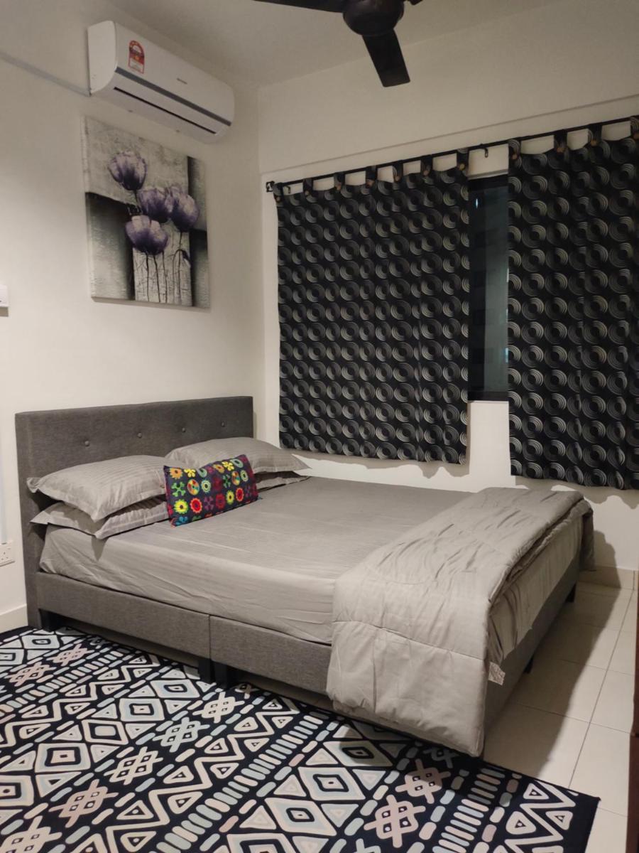 Suitetrails - De Cozy Corner Suria Rafflesia Setia Alam