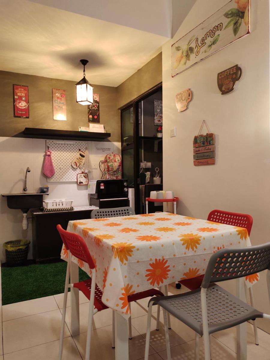 Suitetrails - De Cozy Corner Suria Rafflesia Setia Alam