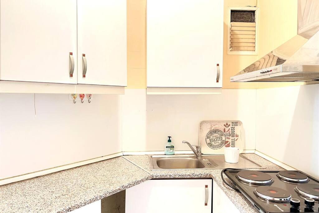 WONDER HOMES- Modern& Cozy Flat, Cihangir, Taksim - Housity