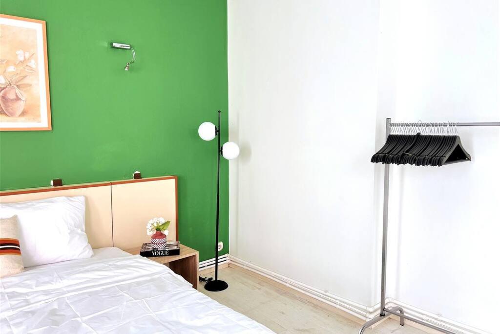 WONDER HOMES- Modern& Cozy Flat, Cihangir, Taksim - Housity
