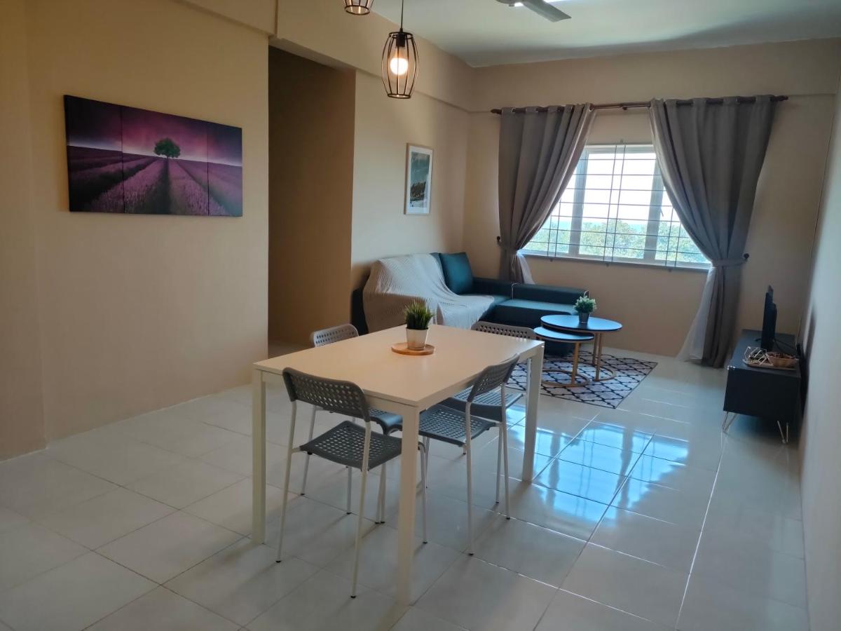 Sutra Damai Seaview - Housity