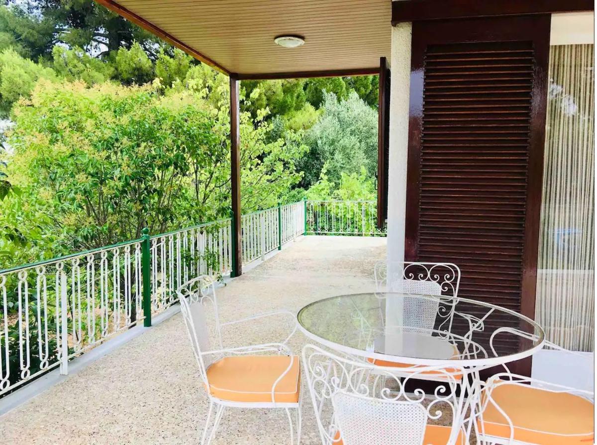 Angela Seaside Summer house - Housity
