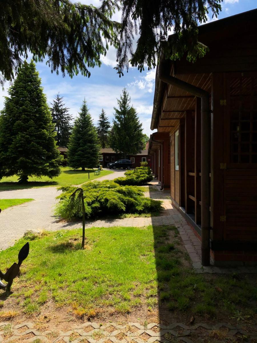 AB Domki całoroczne nad jeziorem - Housity