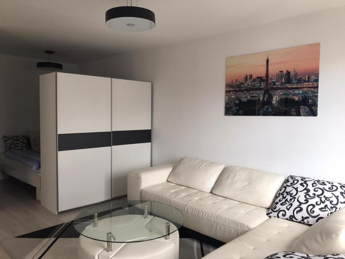 Apartment Vrbani - Housity