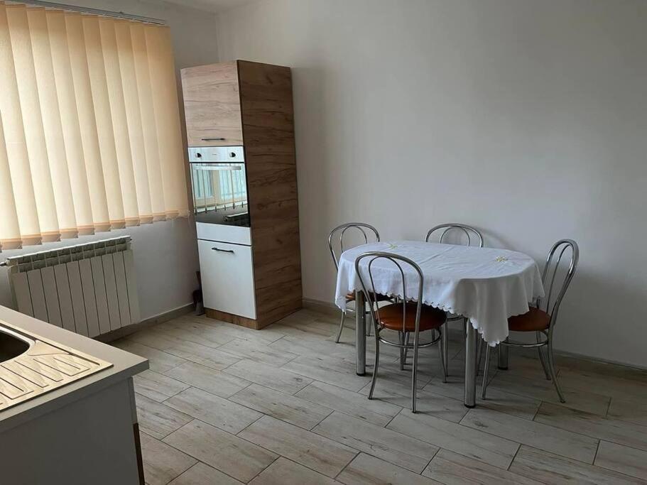 Modern Apartment in the Heart of Focșani - Housity