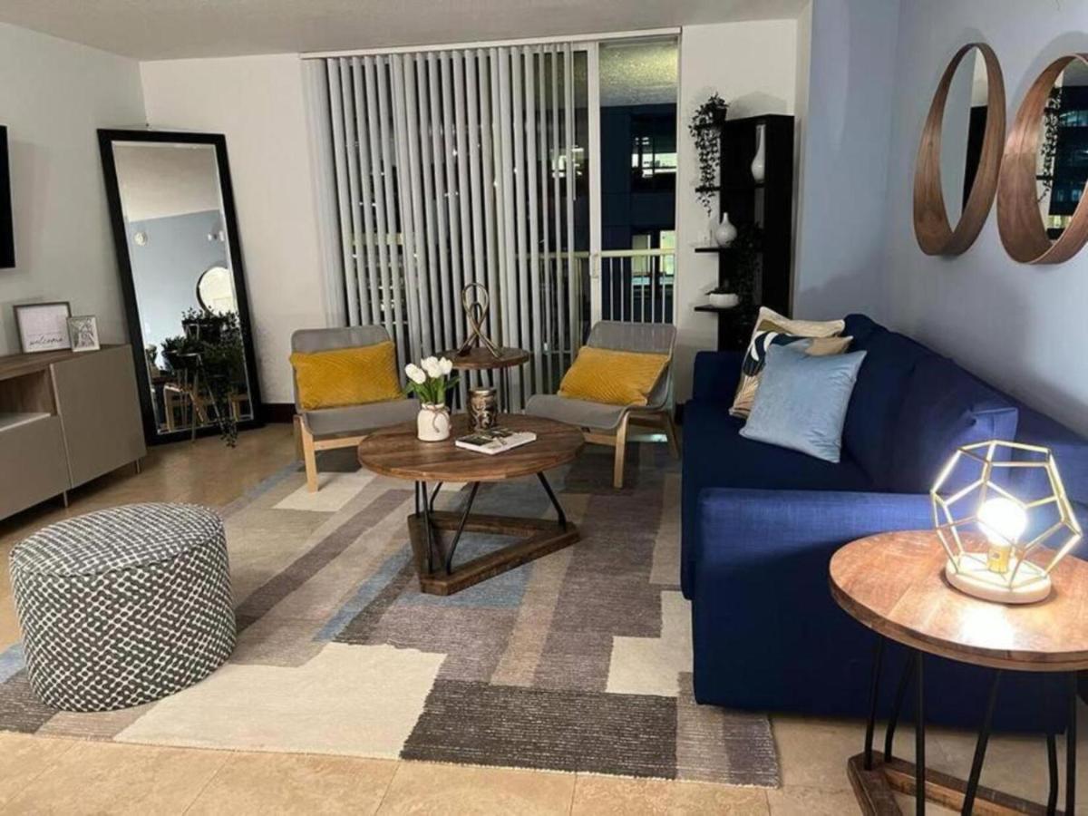 Condo in Brickell the best Miami. Free parking - Housity