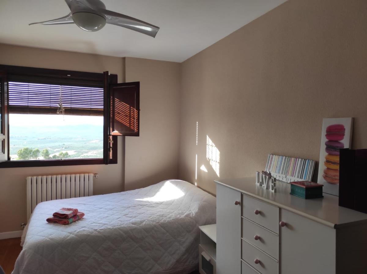 Encantadora casa con piscina privada y vistas panorámicas - Housity