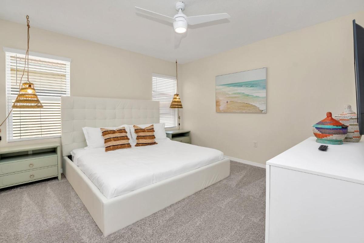 Near Disney! Private Pool-Jacuzzi Villa Solterra Resort 6B - Housity