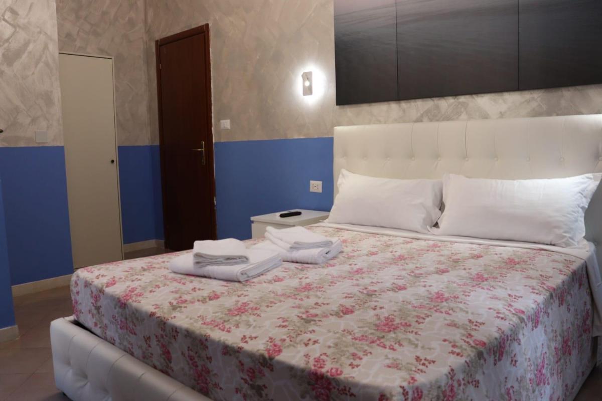 Relaxon Guest House - Housity