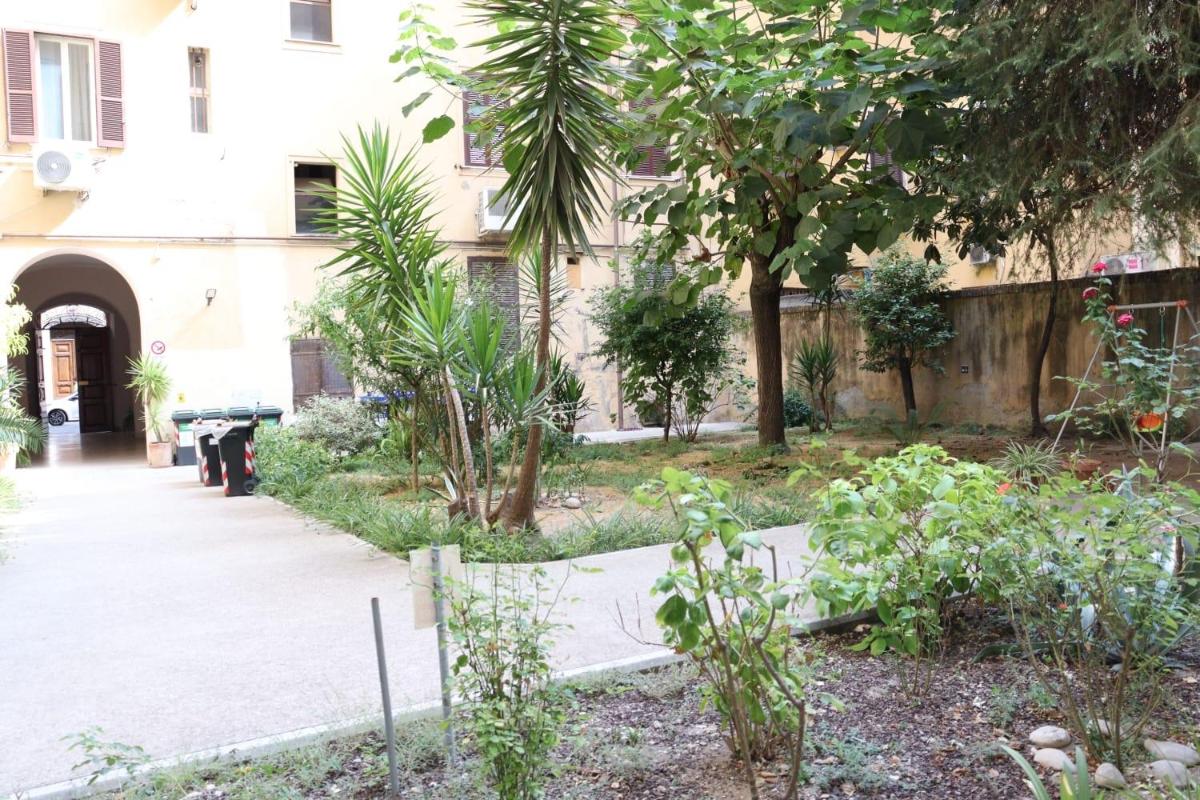 Relaxon Guest House - Housity
