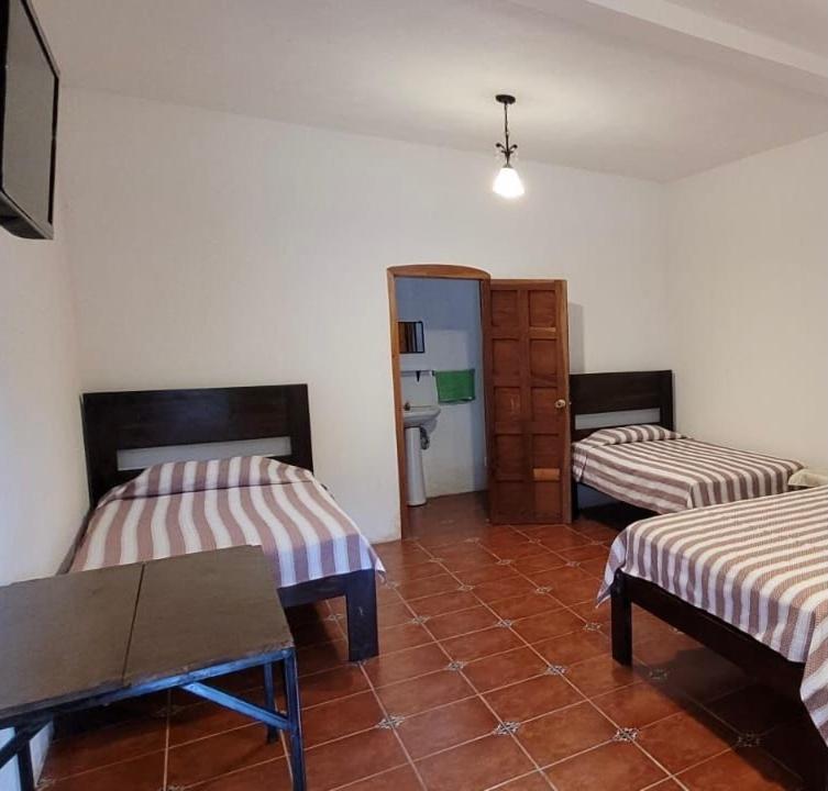 Lauris Hotel - Housity