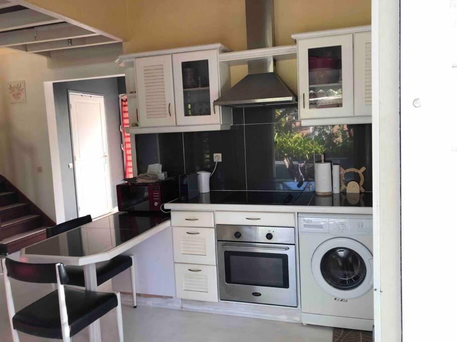 Nogent Sainte-rose: Villa avec piscine privée - Housity