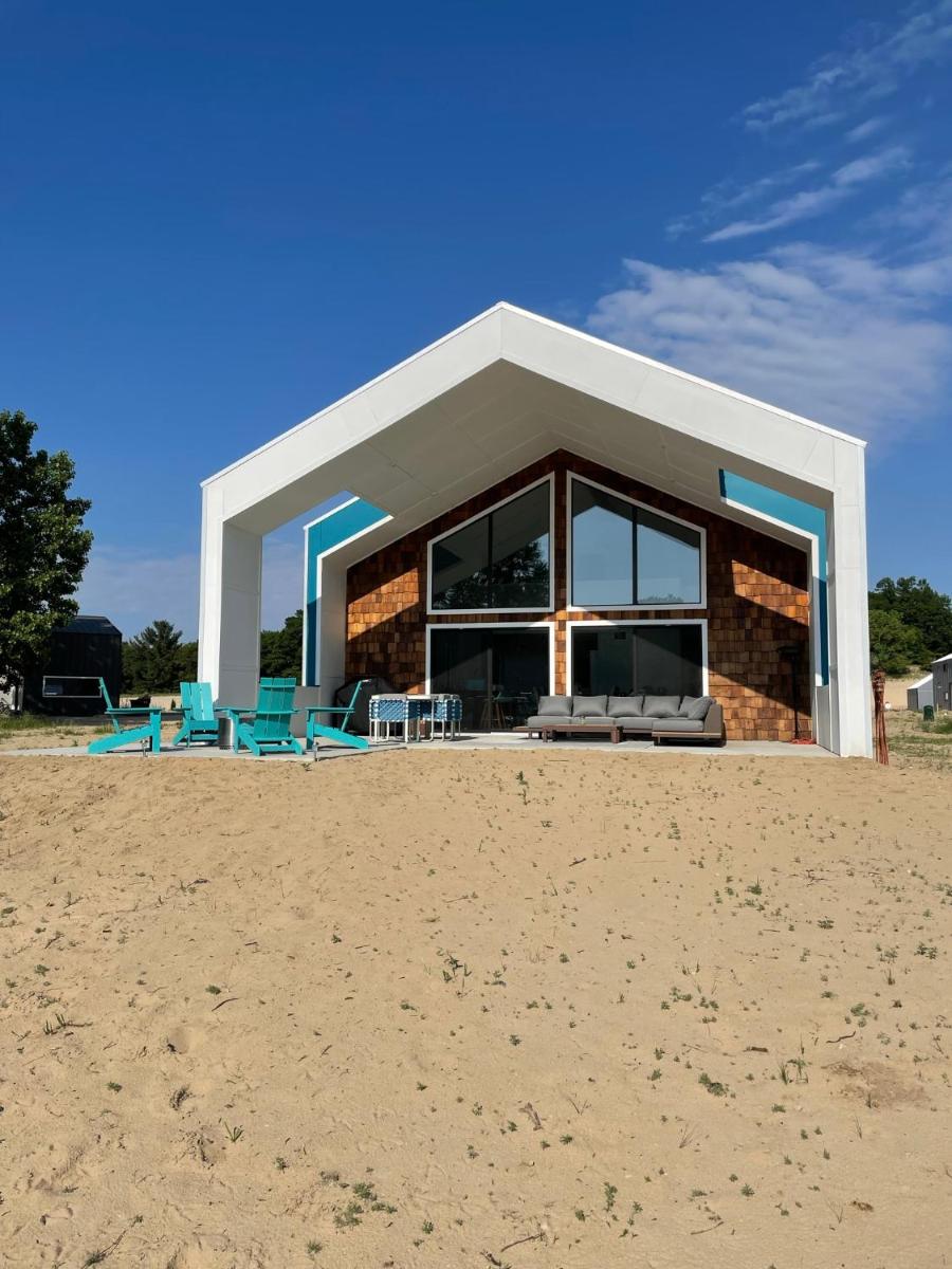 Blu-na Sands - Housity