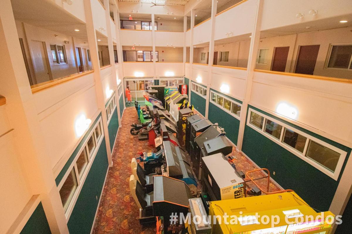 Mountaintop Condos - Housity