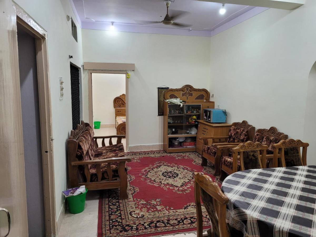 Holiday suite guest house - Housity