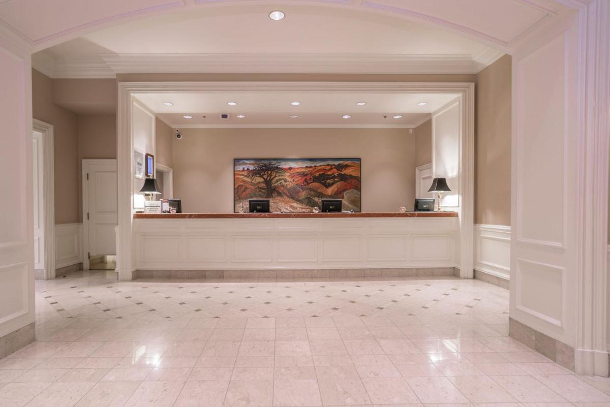 The Sutton Place Hotel Vancouver - Housity