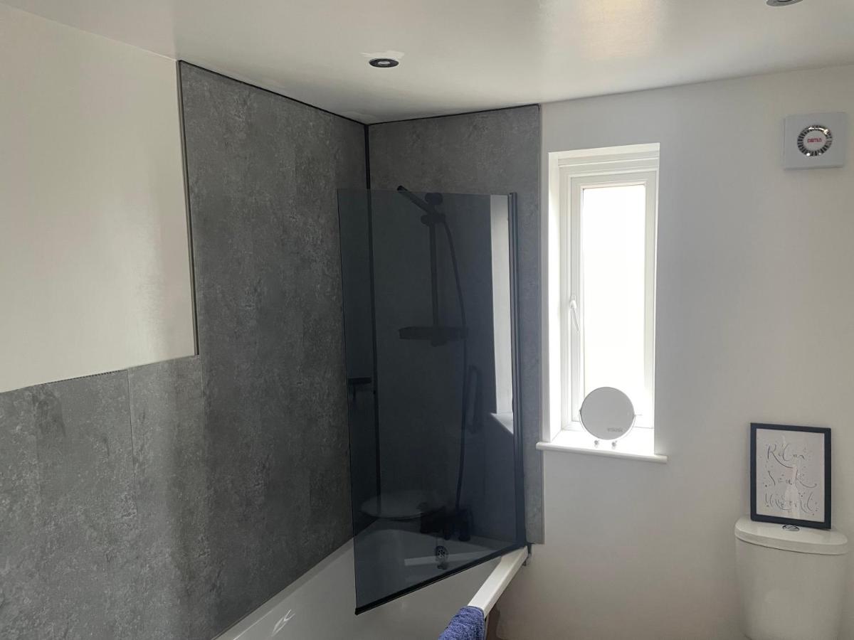 Beautiful brand new 3-Bed House in Sheffield - Housity