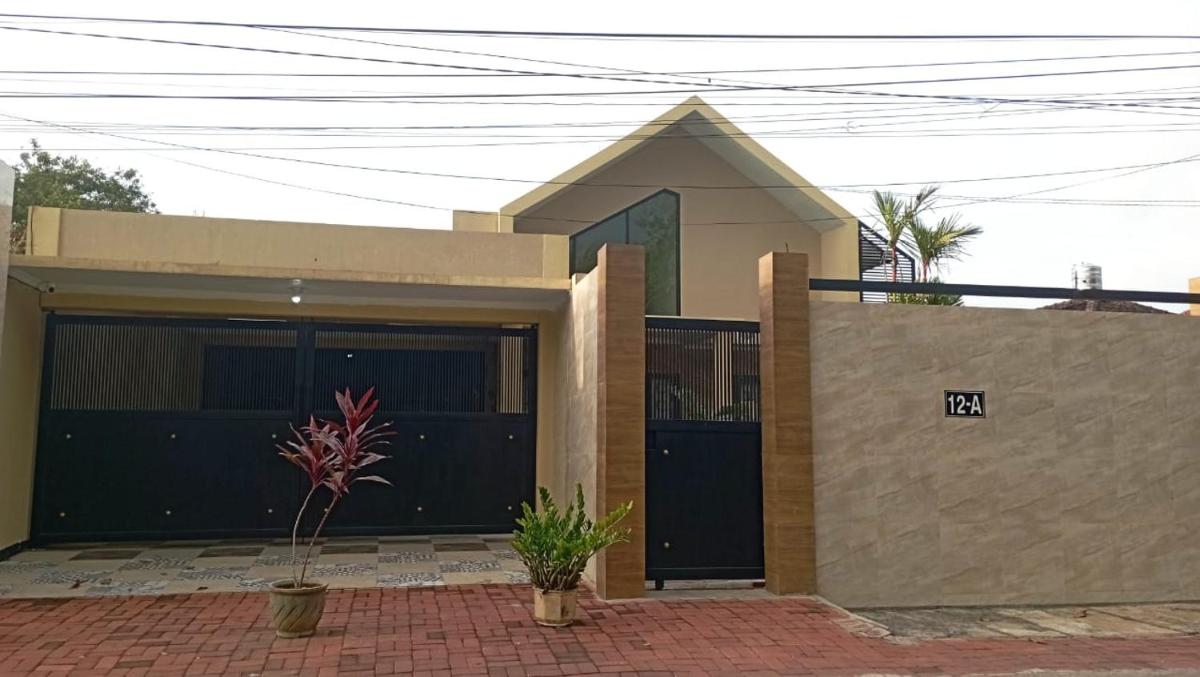 Rumah Sriwijaya V no 12A - Housity