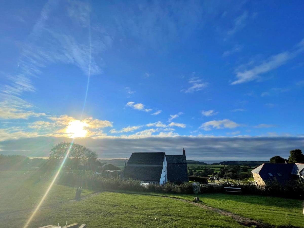 Finest Retreats - Dreckly Cabin - Housity