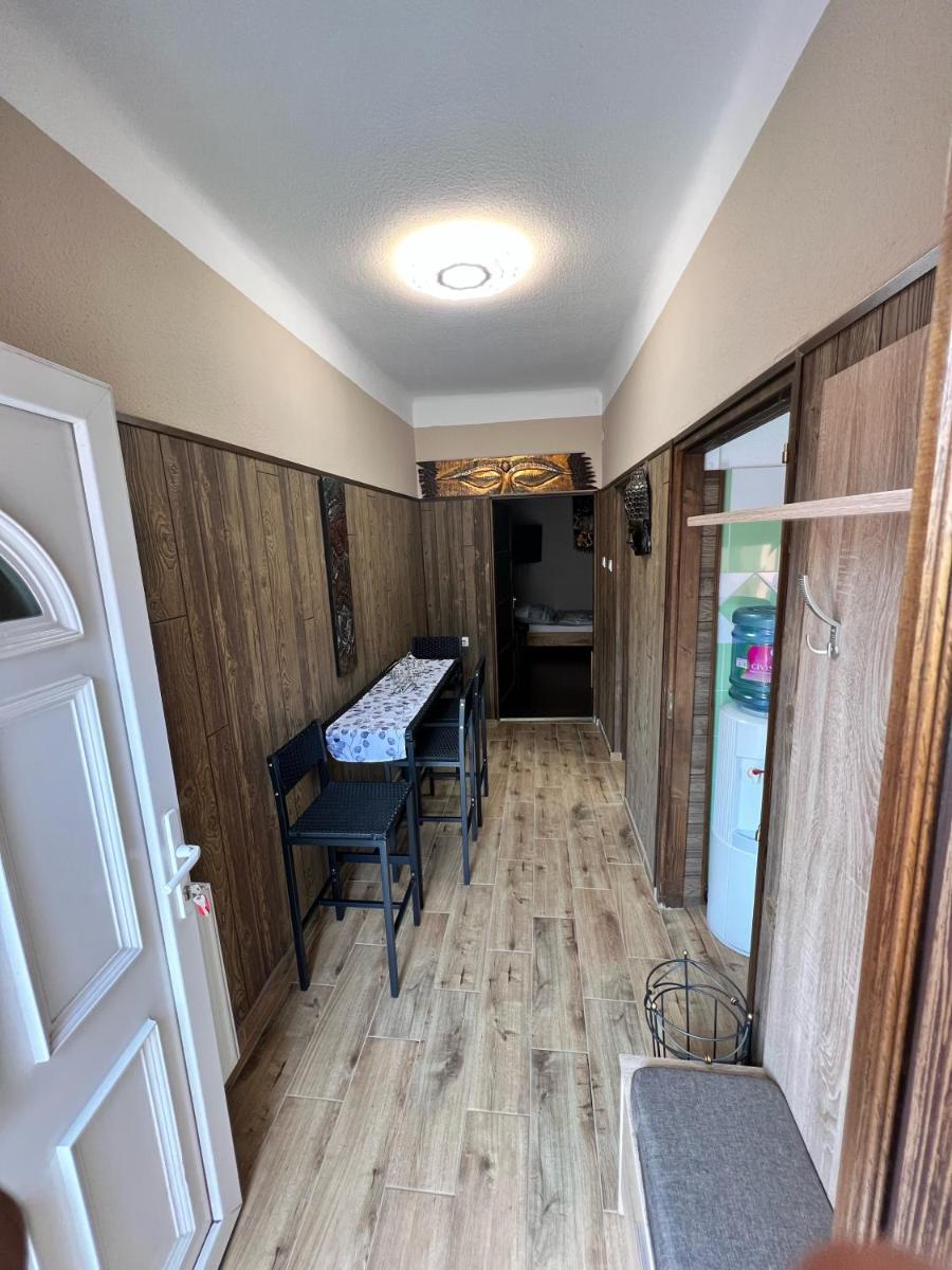 Suitetrails - Fehér galamb apartman