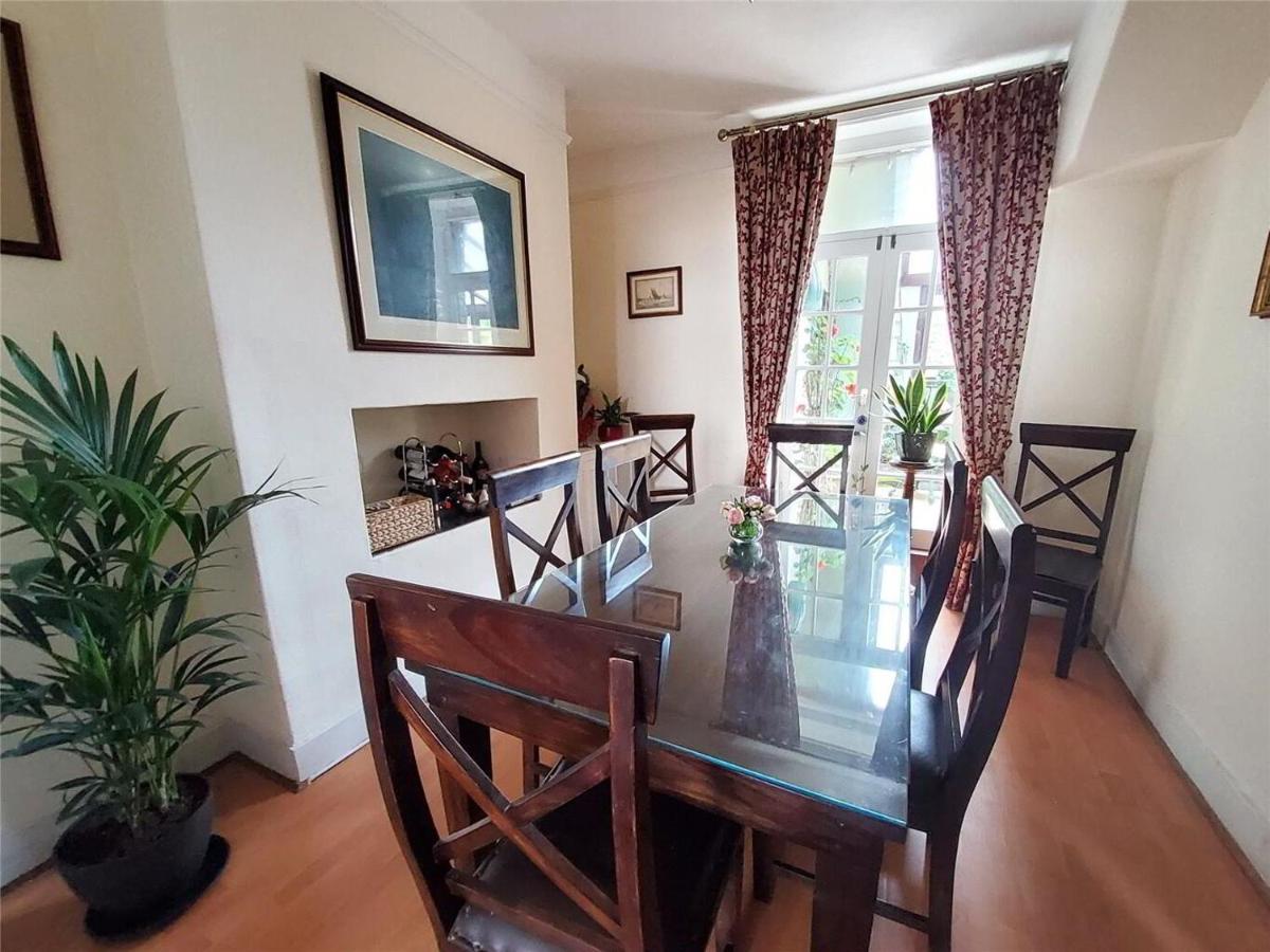 Wyburn House - Housity