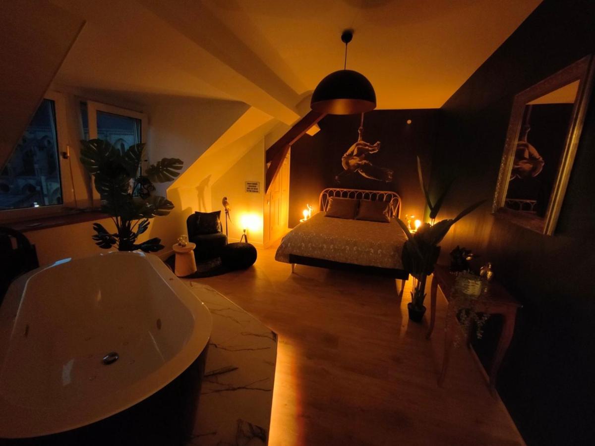 El Circo Gambetta,sublime suite balnéo hypercentre - Housity