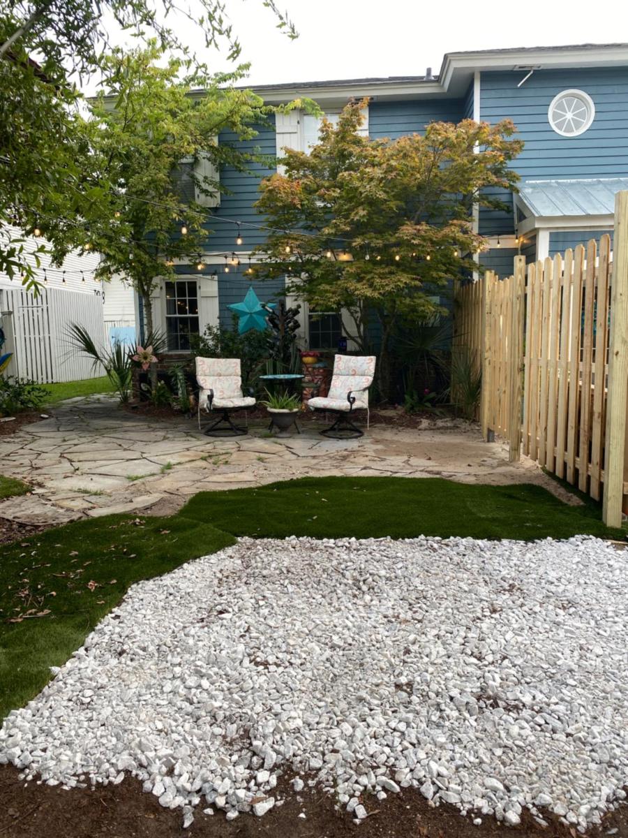 Suitetrails - Pearls Pad - Beautiful 1 bedroom apartment- 1 block to beach