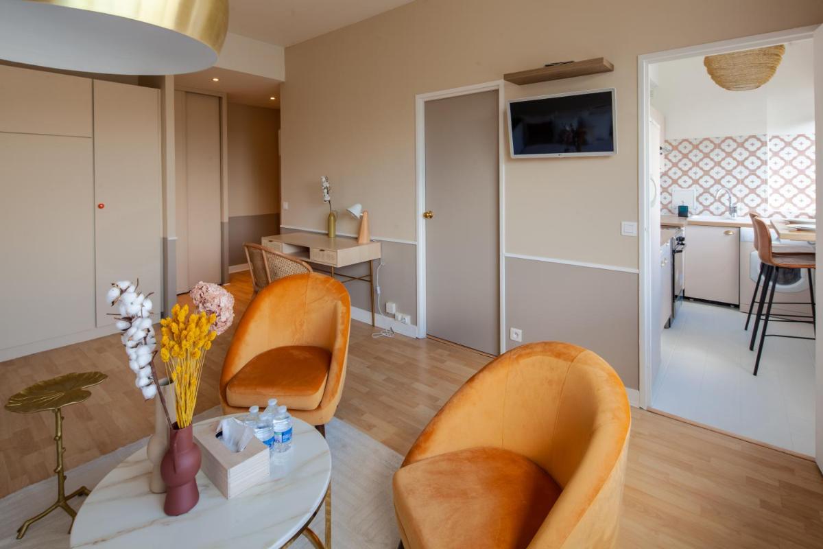 The Cozy Trocadero - Housity