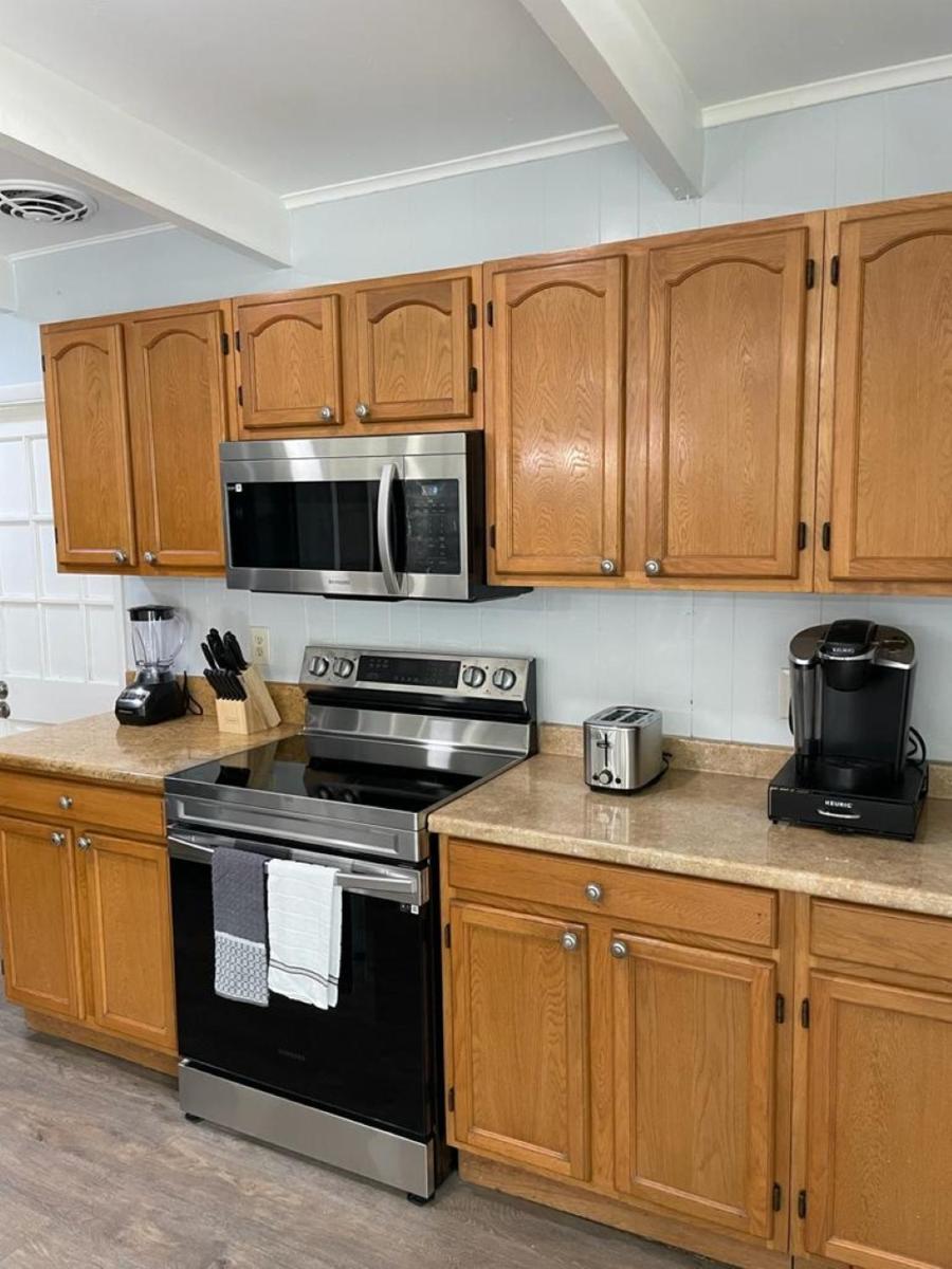 Cheerful Family Home Close To Everything! - Housity