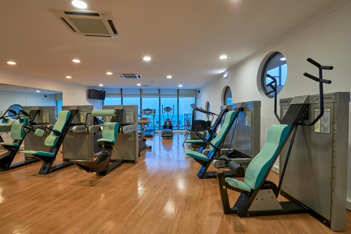 O centro de fitness e/ou as comodidades de fitness de Hotel Golf Mar