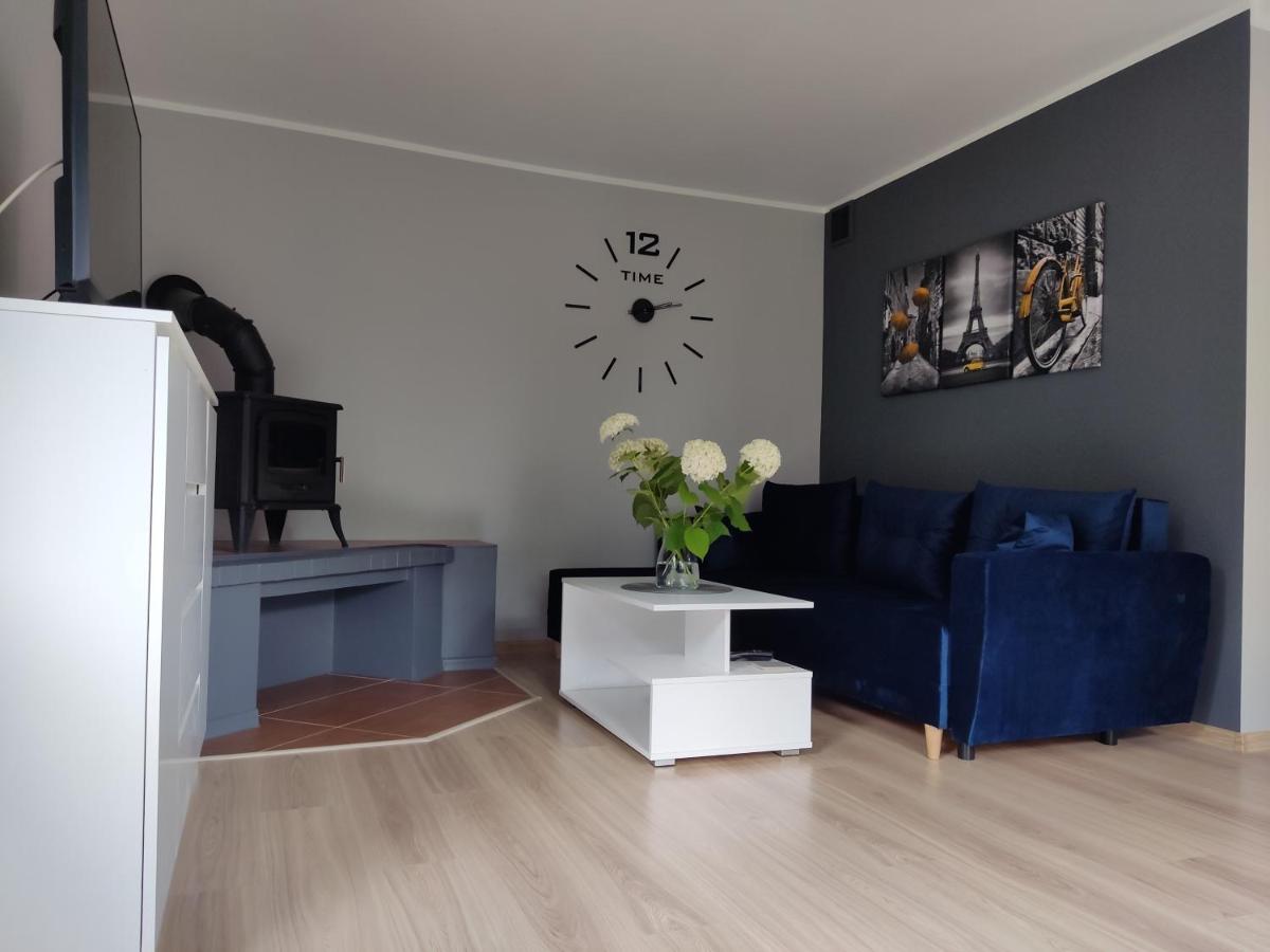 Domek z ogrodem - Housity