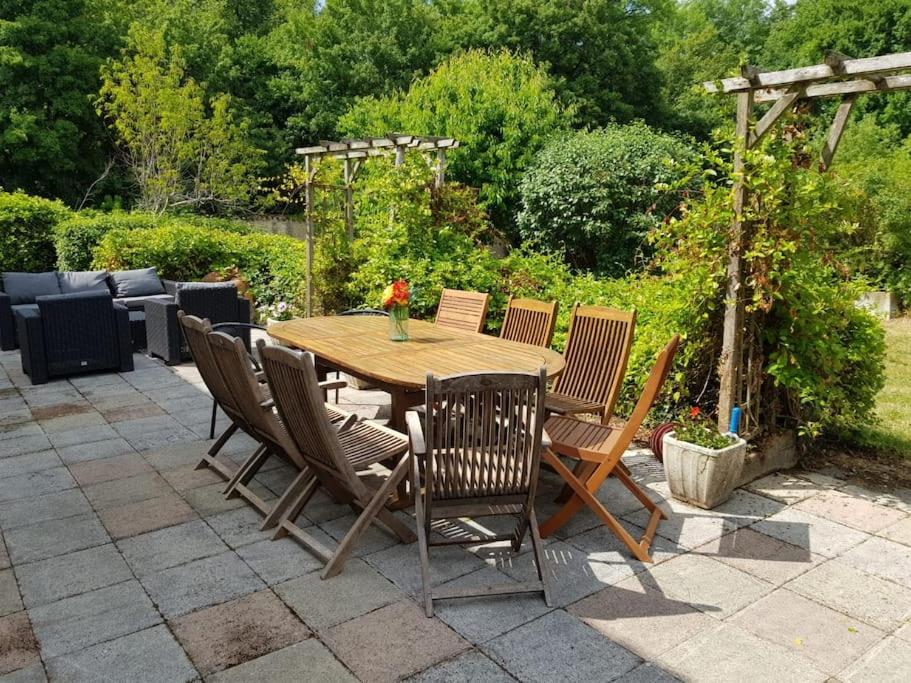 Suitetrails - Country 4 bed house with private heated pool